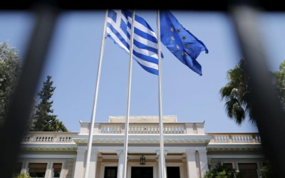 Salvar a Grecia o escarmentarla (el bumerán)